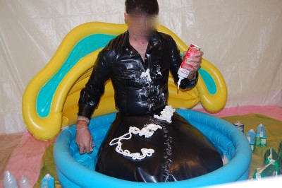 Messyrubberlover2.JPG