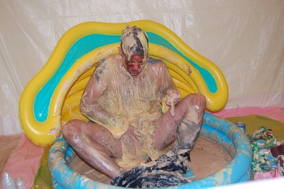 messyrubberlover14.JPG