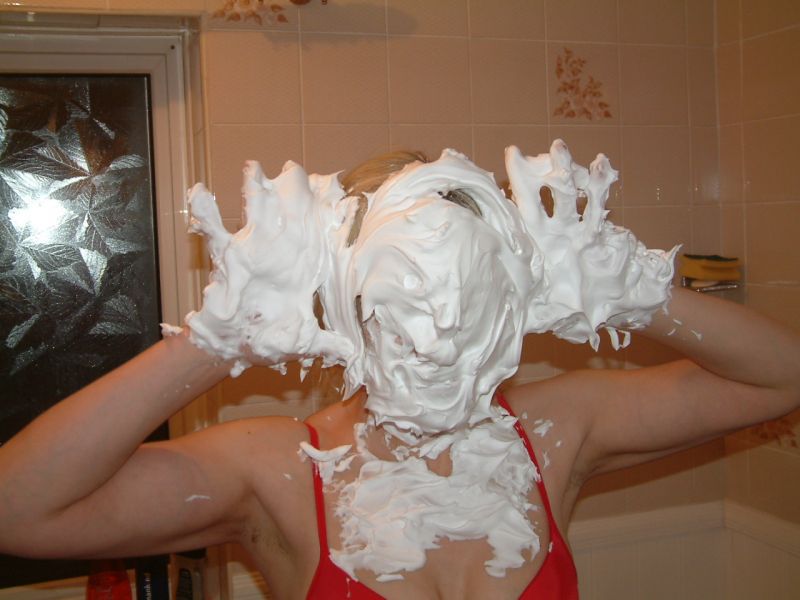 shavingfoam004_2007-02-17_14-39-31_21449.jpg