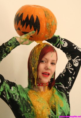 Grusome green goo and pumpkin guts 167.jpg