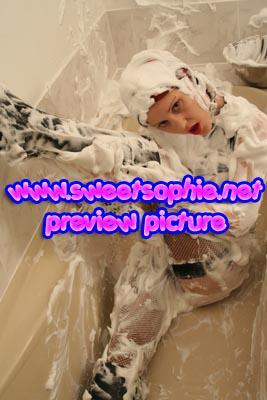 005 - foamy sophie.jpg