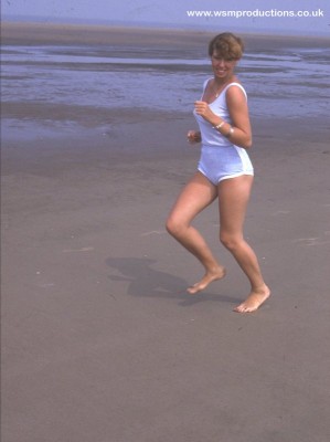 M044_Ad_01.jpg