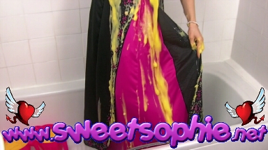 Custard evening gown 05.jpg