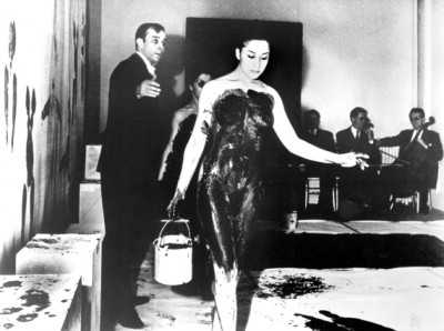yves_klein_and_a_model.jpg