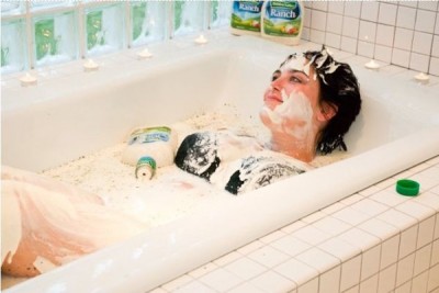 AmericanApparel3-bathtub_224842.jpg