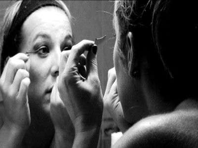 BEIND THE SCENES 3 EYELASH 1.jpg