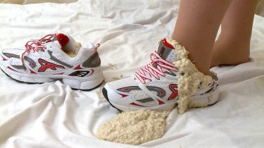 trainer_filling_tights_and_pi_6.jpg