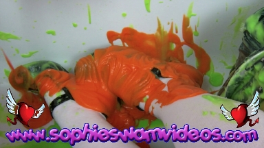5-Schoolgirl and buckets of goo pt01.jpg