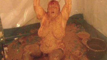 candy_anti_easter_bunny_part_2_14.jpg
