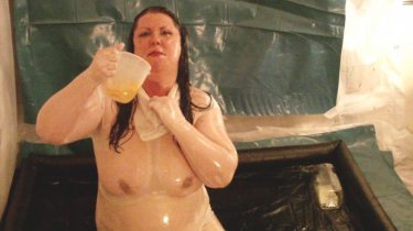 white_zentai_filled_with_oil_16.jpg