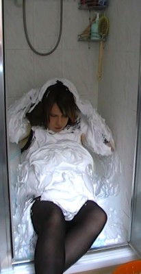 JenEngulfed08.jpg