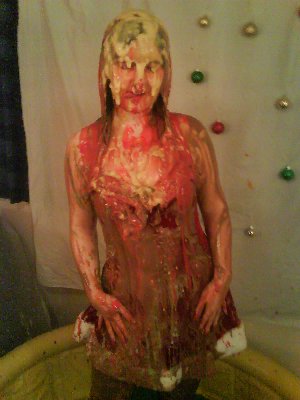 Messy Vampkin at Xmas 027.jpg