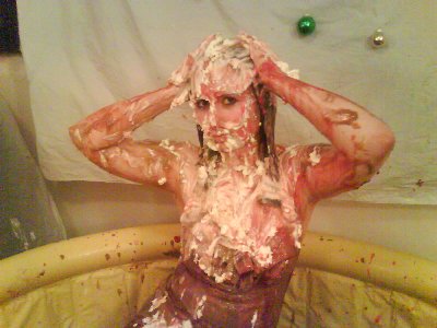 Messy Vampkin at Xmas 045.jpg
